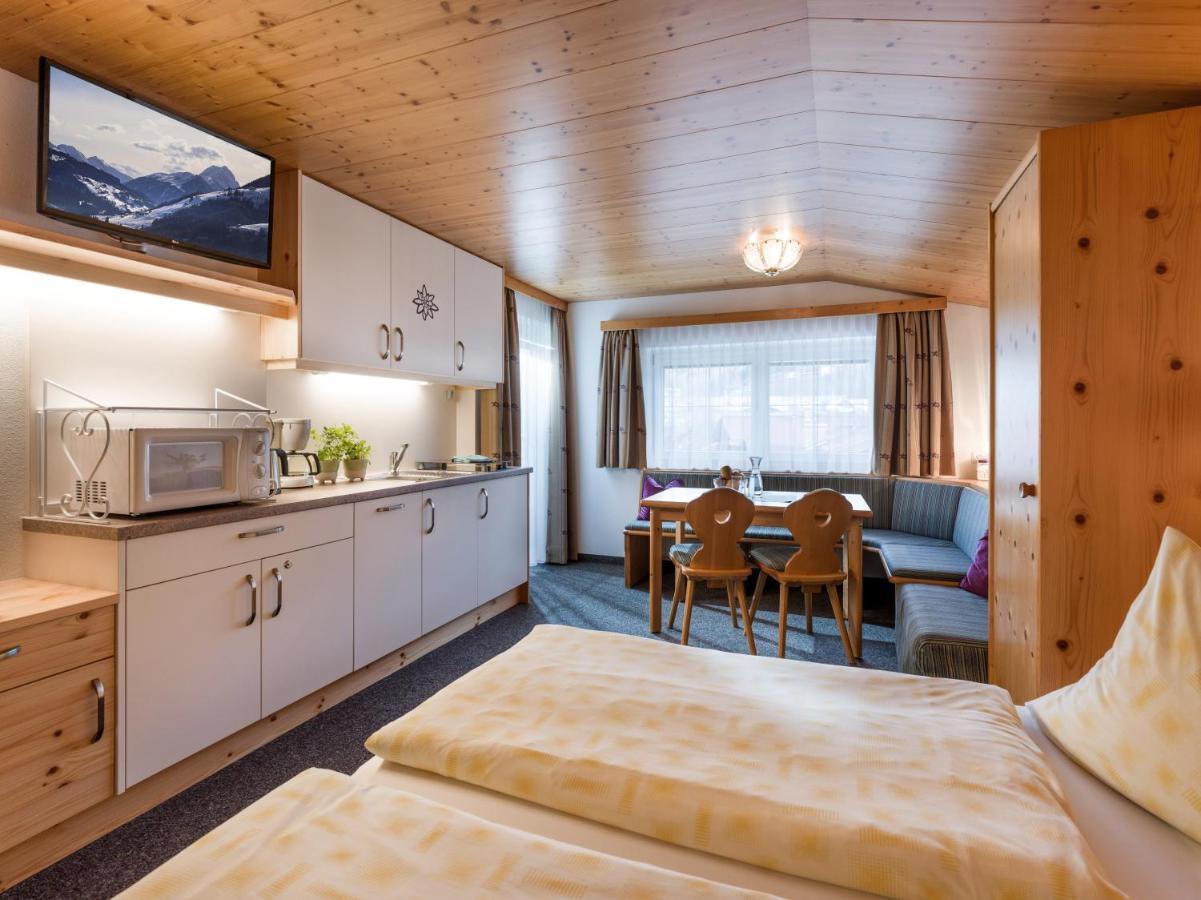 Gaestehaus Roland Kirchberg in Tirol Eksteriør bilde