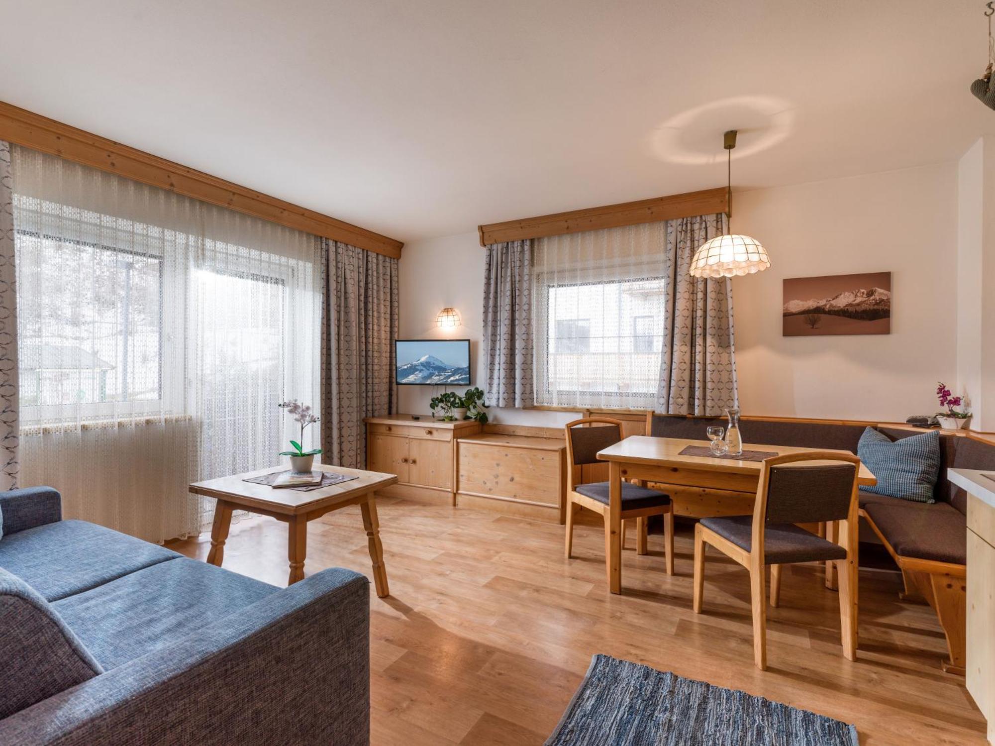 Gaestehaus Roland Kirchberg in Tirol Eksteriør bilde