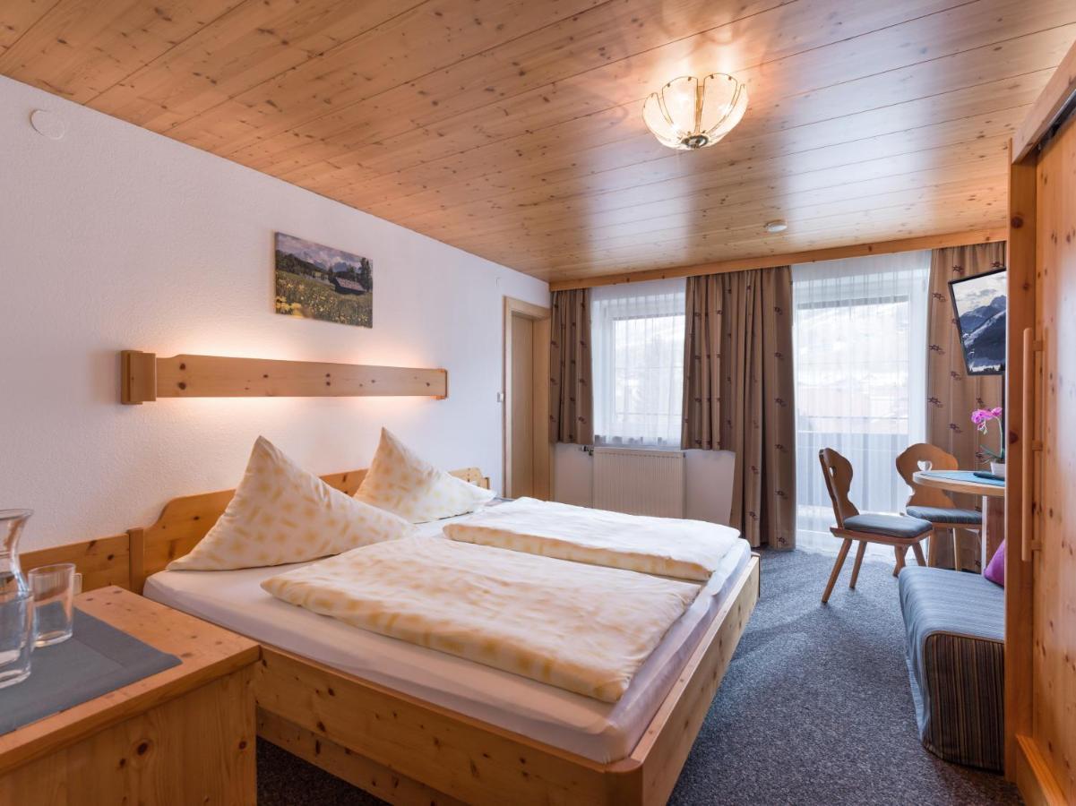 Gaestehaus Roland Kirchberg in Tirol Eksteriør bilde
